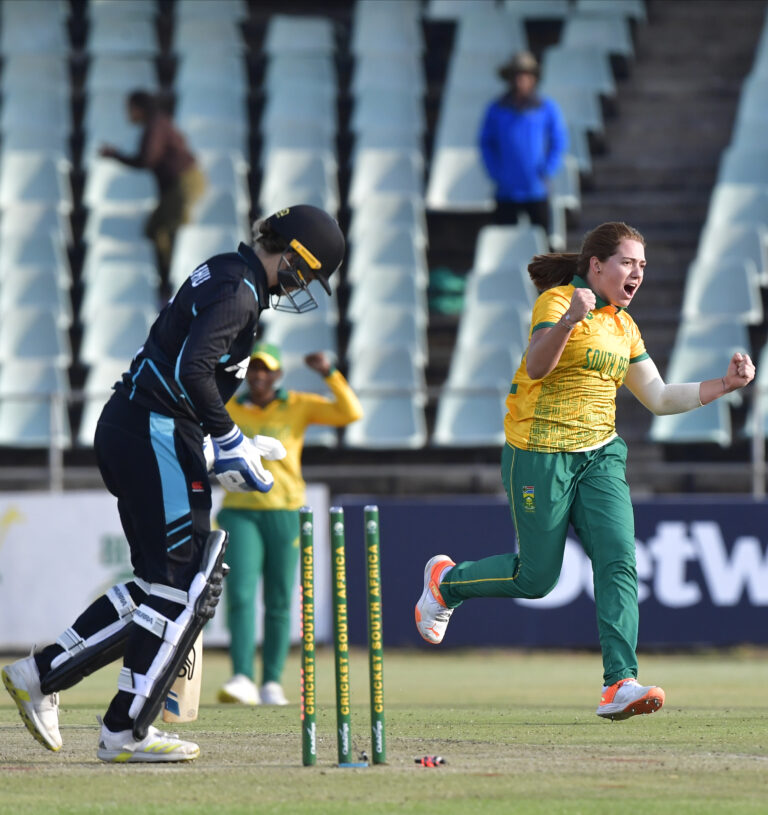 Proteas Clinch Thrilling Victory Against New Zealand in T20 Series Decider