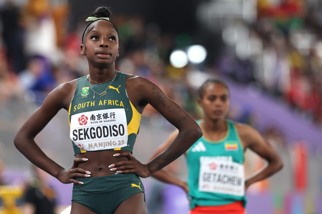 Sekgodiso Cruises Into 800m Semifinals at World Athletics Indoor Championships