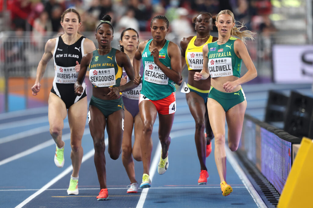 Sekgodiso Cruises Into 800m Semifinals at World Athletics Indoor Championships