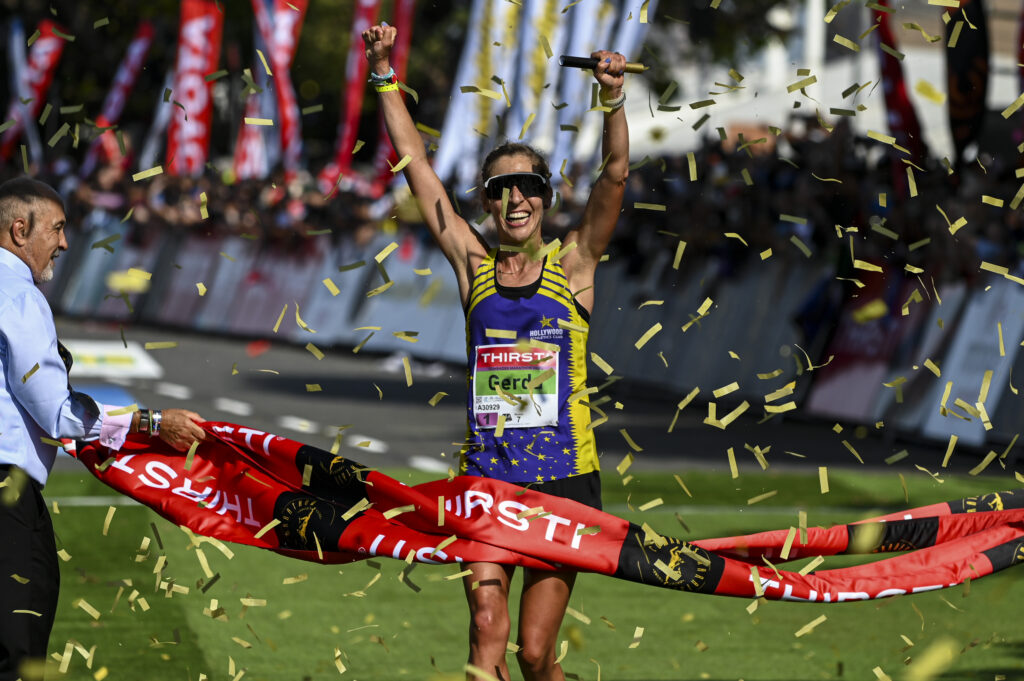 Steyn and Dijana Lead the Field at 2025 Comrades Marathon