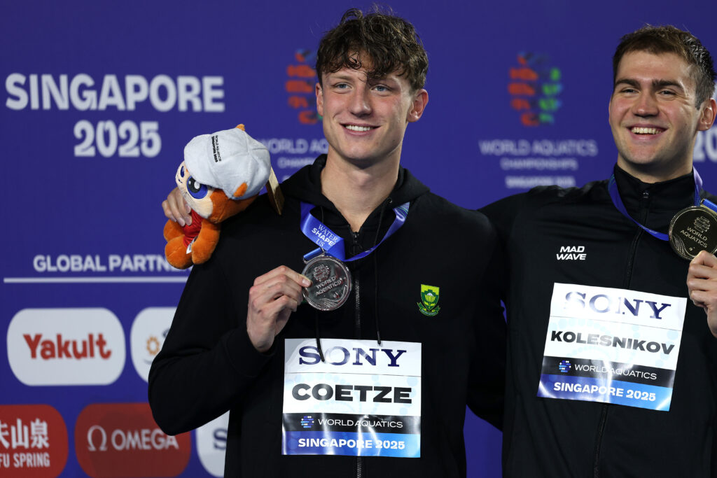 Coetzé makes it three from three with another silver in Singapore