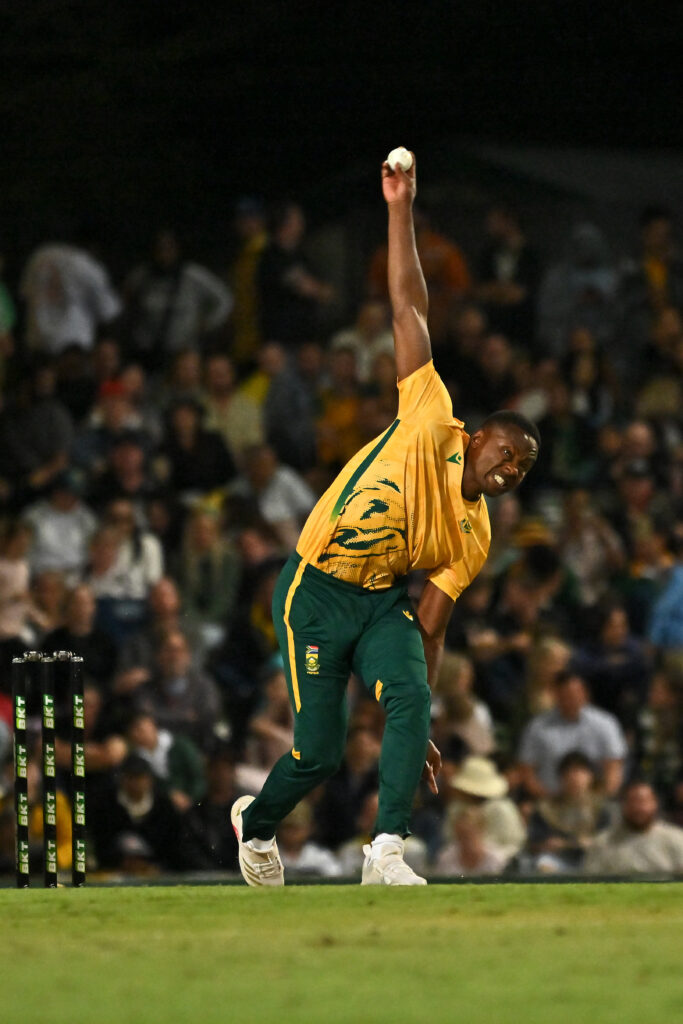 Maxwell Masterclass Denies Brave Proteas in Thrilling T20I Decider
