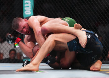 Du Plessis Outgunned in Chicago – But Vows to Return Stronger