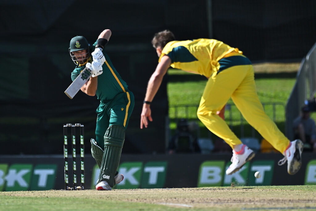 Maharaj Spins Proteas to Crushing Win in Cairns