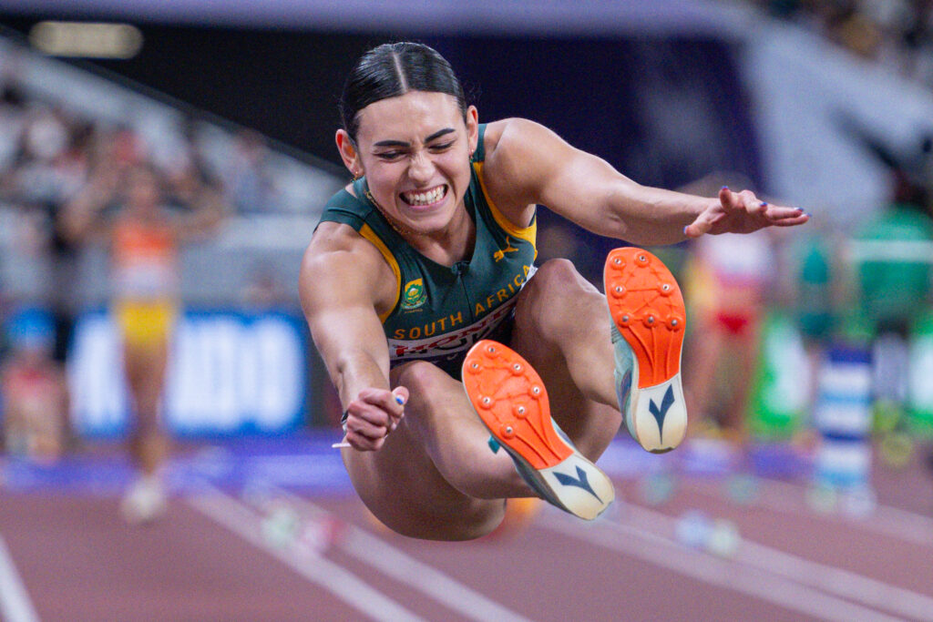 Record-Breaking Relay and Leotlela Spark Team SA in Tokyo