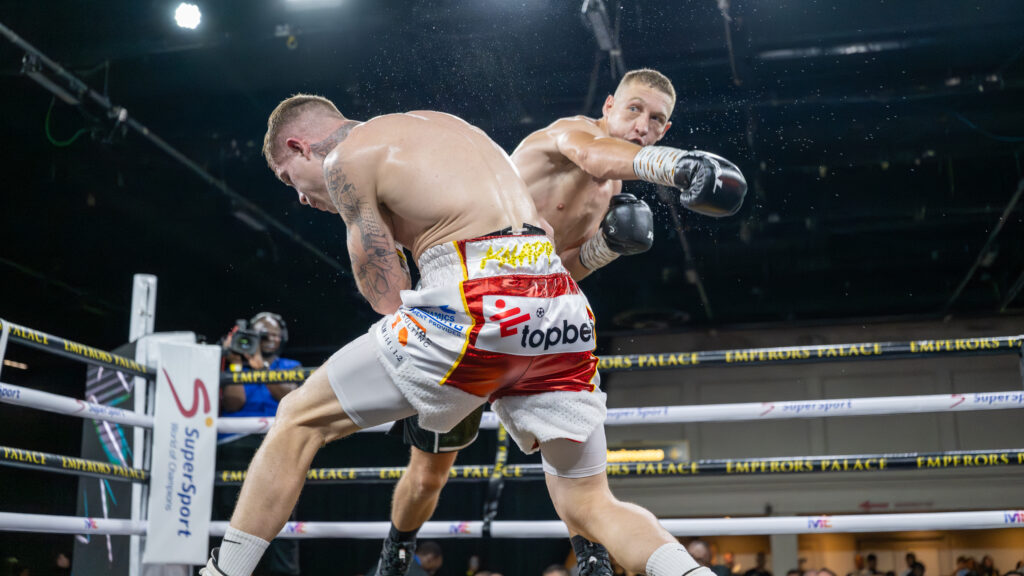 Respect Earned, Rivalry Ended: Thysse Halts Knapp in Ninth-Round Classic