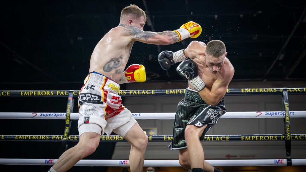 Respect Earned, Rivalry Ended: Thysse Halts Knapp in Ninth-Round Classic