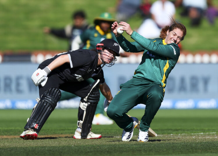 Record-Breaking Kerr Breaks Proteas Hearts as New Zealand Level Series