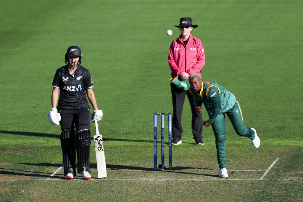 Record-Breaking Kerr Breaks Proteas Hearts as New Zealand Level Series