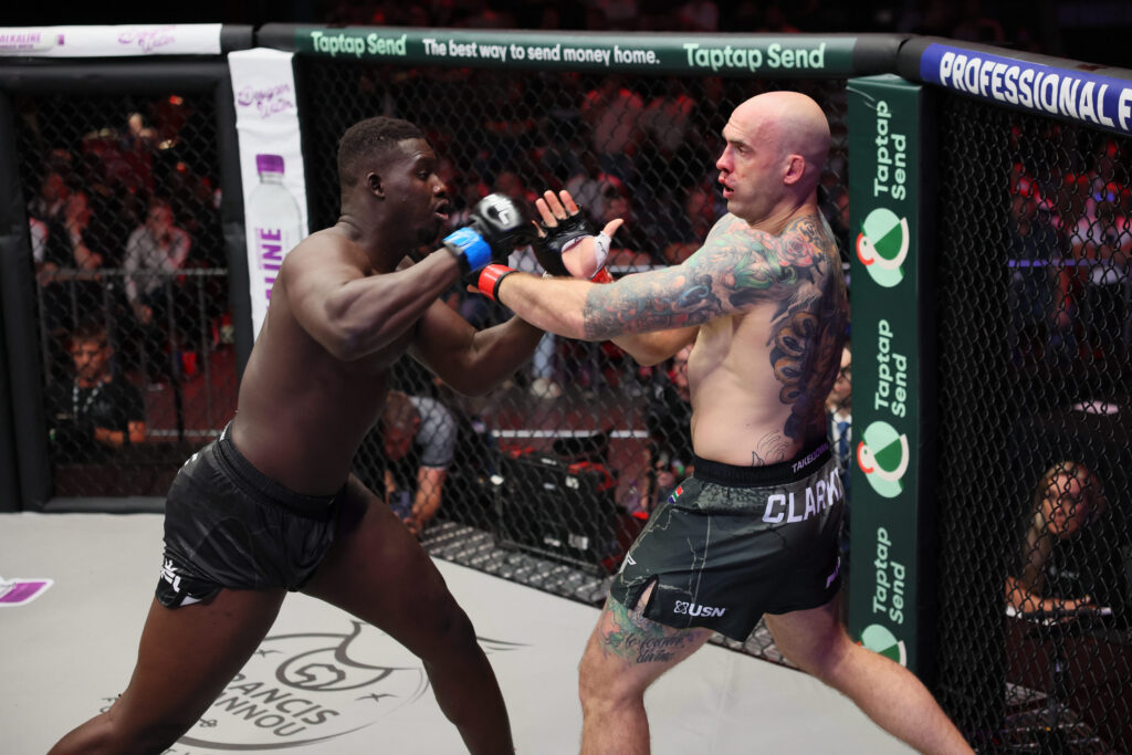 Surviving the Senegalese Giant: Clarke’s Left Hook Sends Sunbet Arena into Frenzy