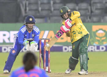 Sharma Five-For helps India overcome Proteas women in fourth T20I