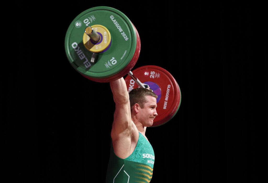 The Iron Shows No Mercy: Jefferies Digs Deep as Heartbreak Strikes Swart in Glasgow