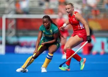 England’s Experience Tells against South Africa In Opening World Cup Match