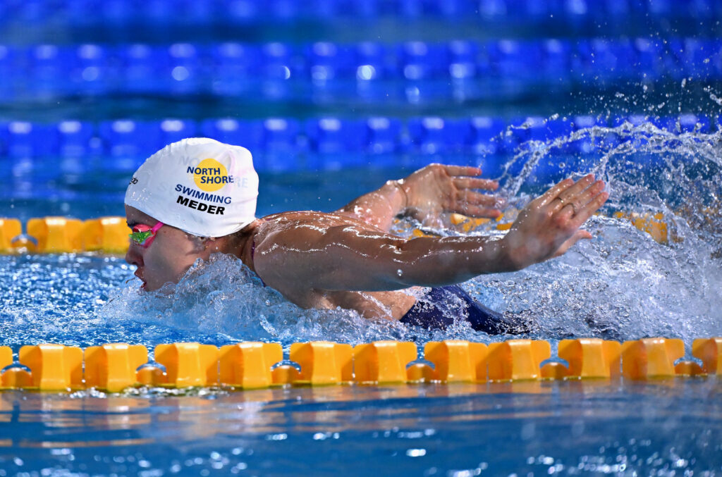 Coetze Completes Backstroke Sweep as Meder Adds Bronze to Close Out Tashkent
