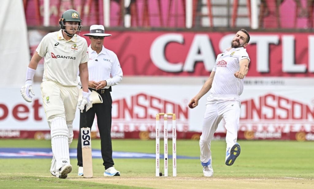 SA vs AUS 1st Test: Renshaw Marathon and Lyon Stand Deflate Proteas in Durban