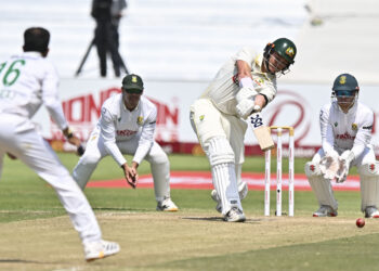 SA vs AUS 1st Test: Renshaw Marathon and Lyon Stand Deflate Proteas in Durban